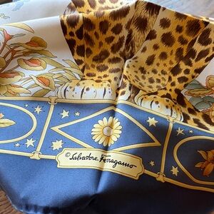 VTG Salvatorre Ferragamo Scarf
